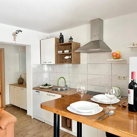 Ana קריקווניצה